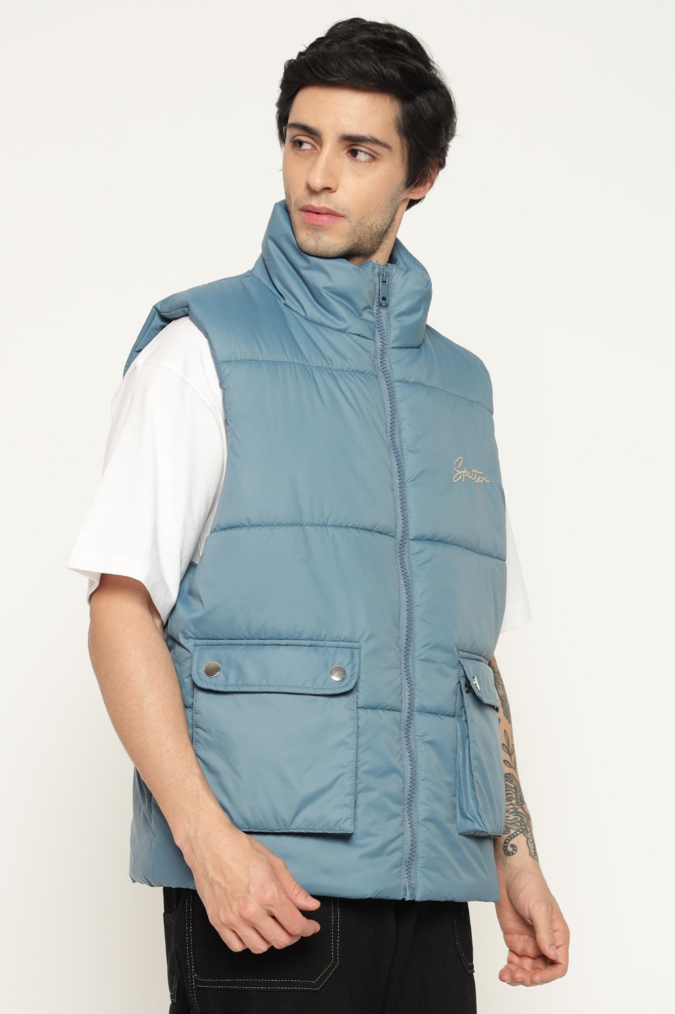 SLEEVELESS PUFFER JACKET (COOL BLUE)