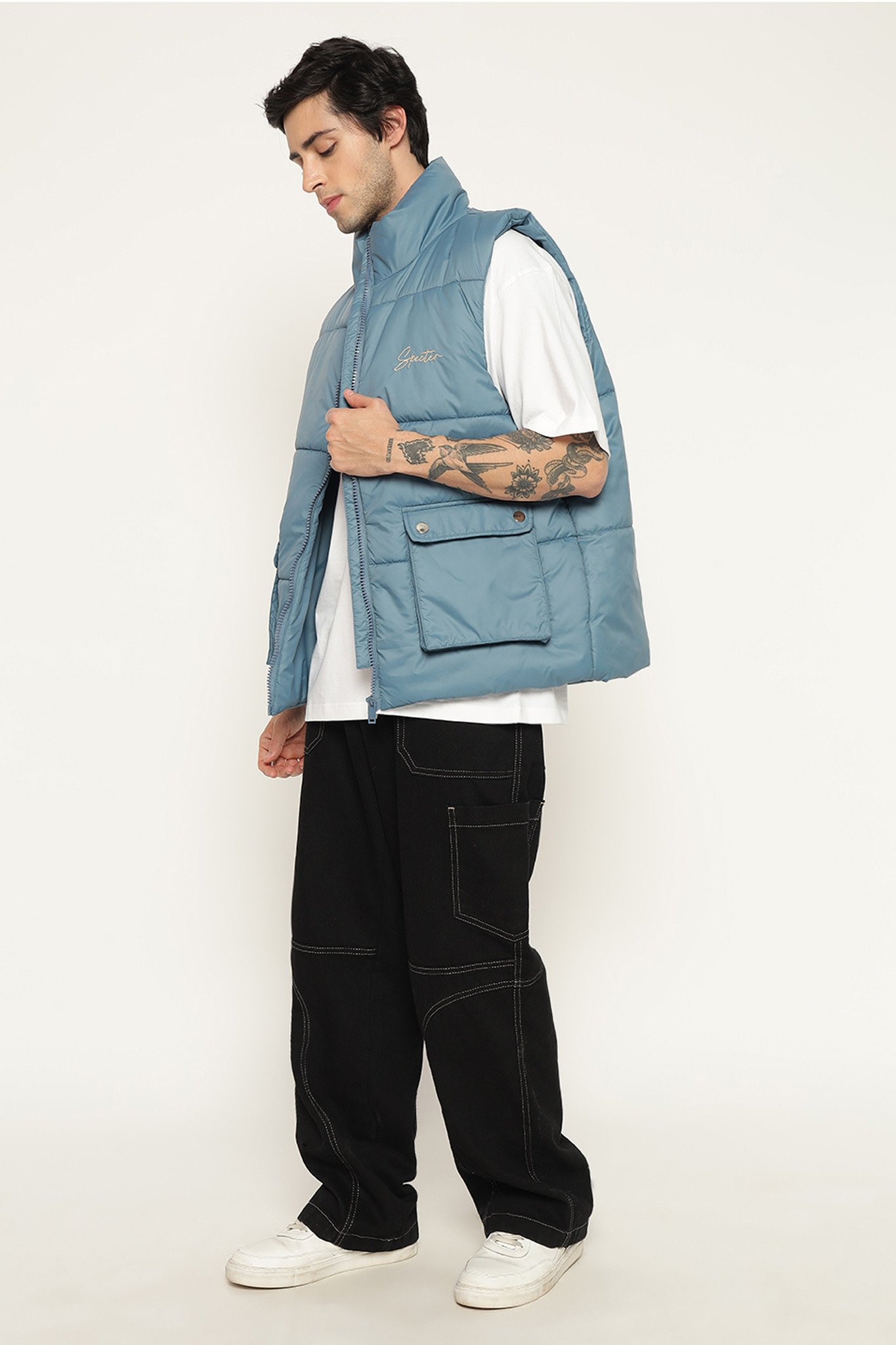 SLEEVELESS PUFFER JACKET (COOL BLUE)