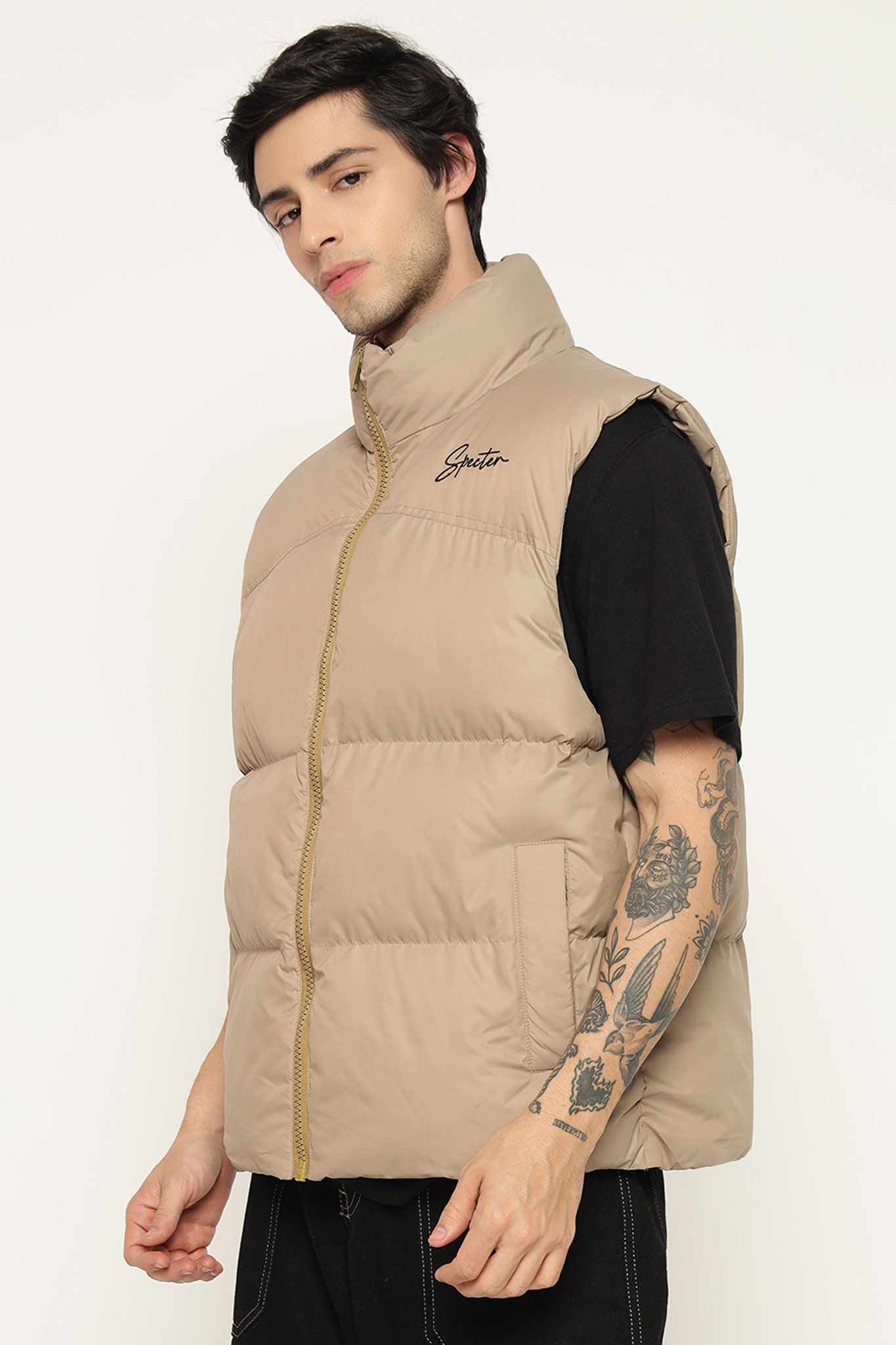 SLEEVELESS PUFFER JACKET (BEIGE)