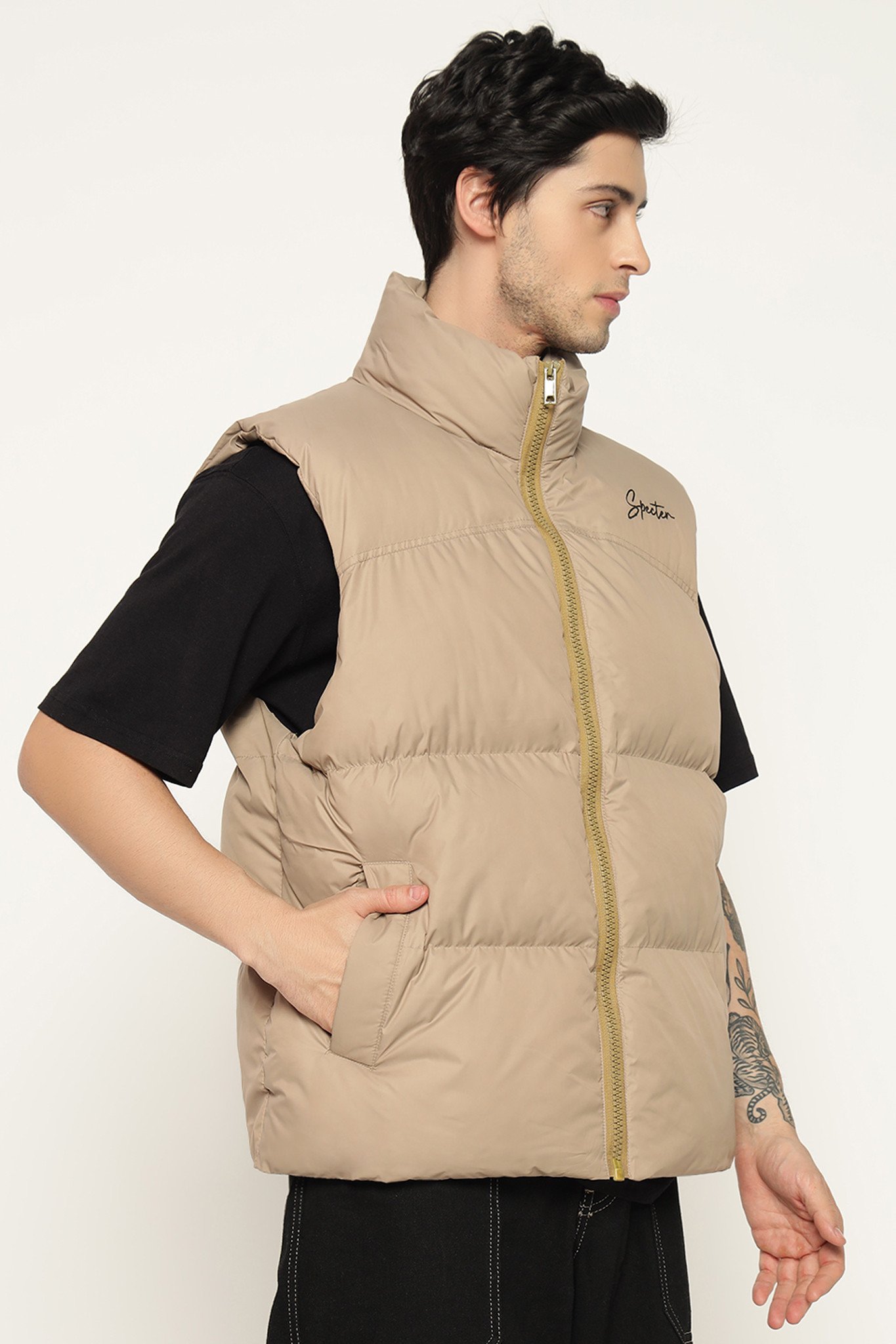 SLEEVELESS PUFFER JACKET (BEIGE)