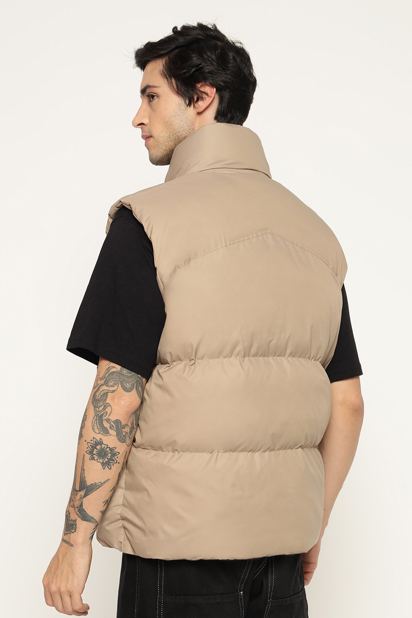 SLEEVELESS PUFFER JACKET (BEIGE)